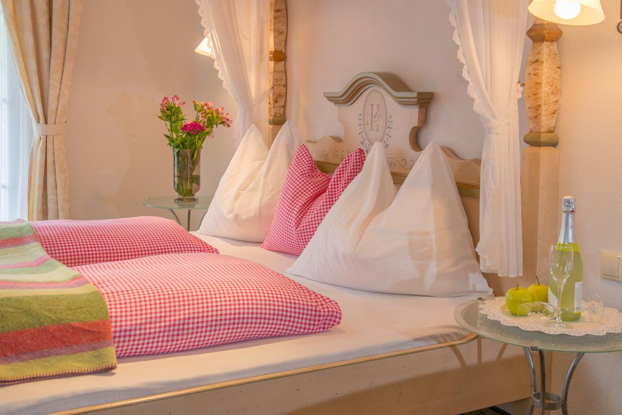 Landhotel Hubengut Bed And Breakfast Radstadt Exterior photo