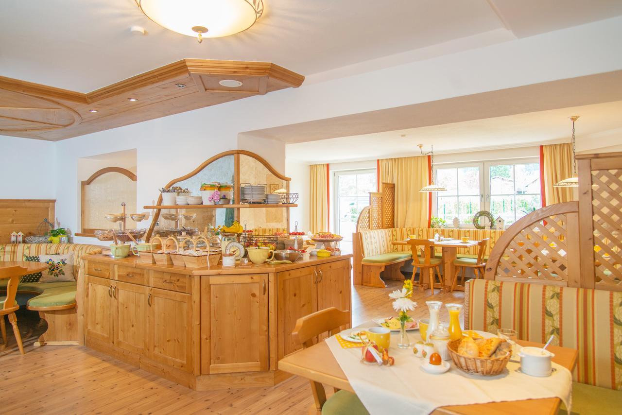 Landhotel Hubengut Bed And Breakfast Radstadt Exterior photo